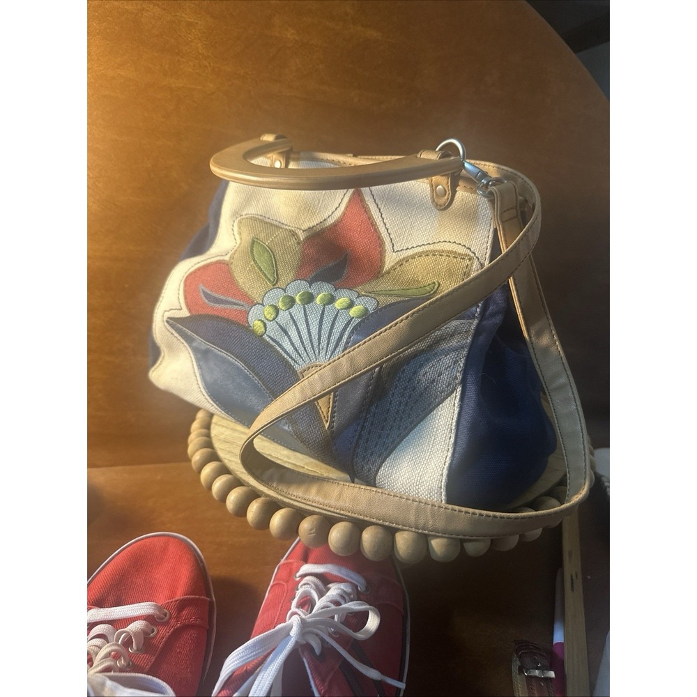 Relic Bag Purse Canvas Wooden Handles Shoulder Strap CrossBody Beige Blue Floral